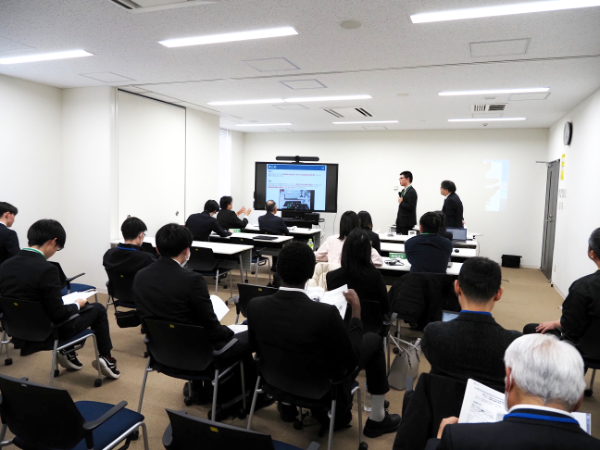 オーラル発表の様子